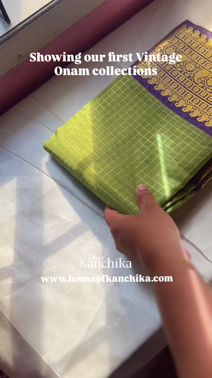 Vintage Silk Saree with Contrast Zari Border