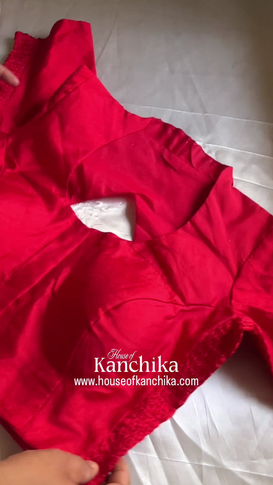 Traditional Kerala Set Mund with Red Temple Motif – Festive Kasavu Wear